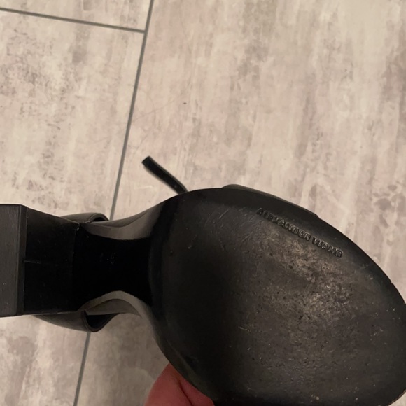 Alexander Wang - Picture 2 of 4